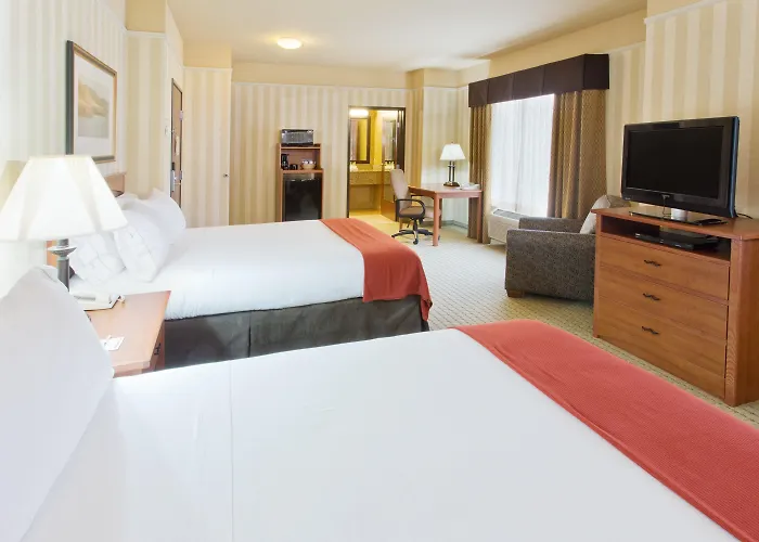 Holiday Inn Express Hotel & Suites Astoria By Ihg