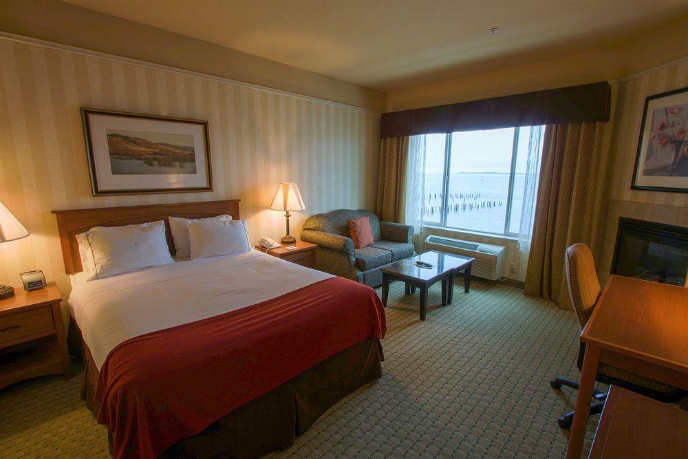 Hotel Express & By Ihg Astoria