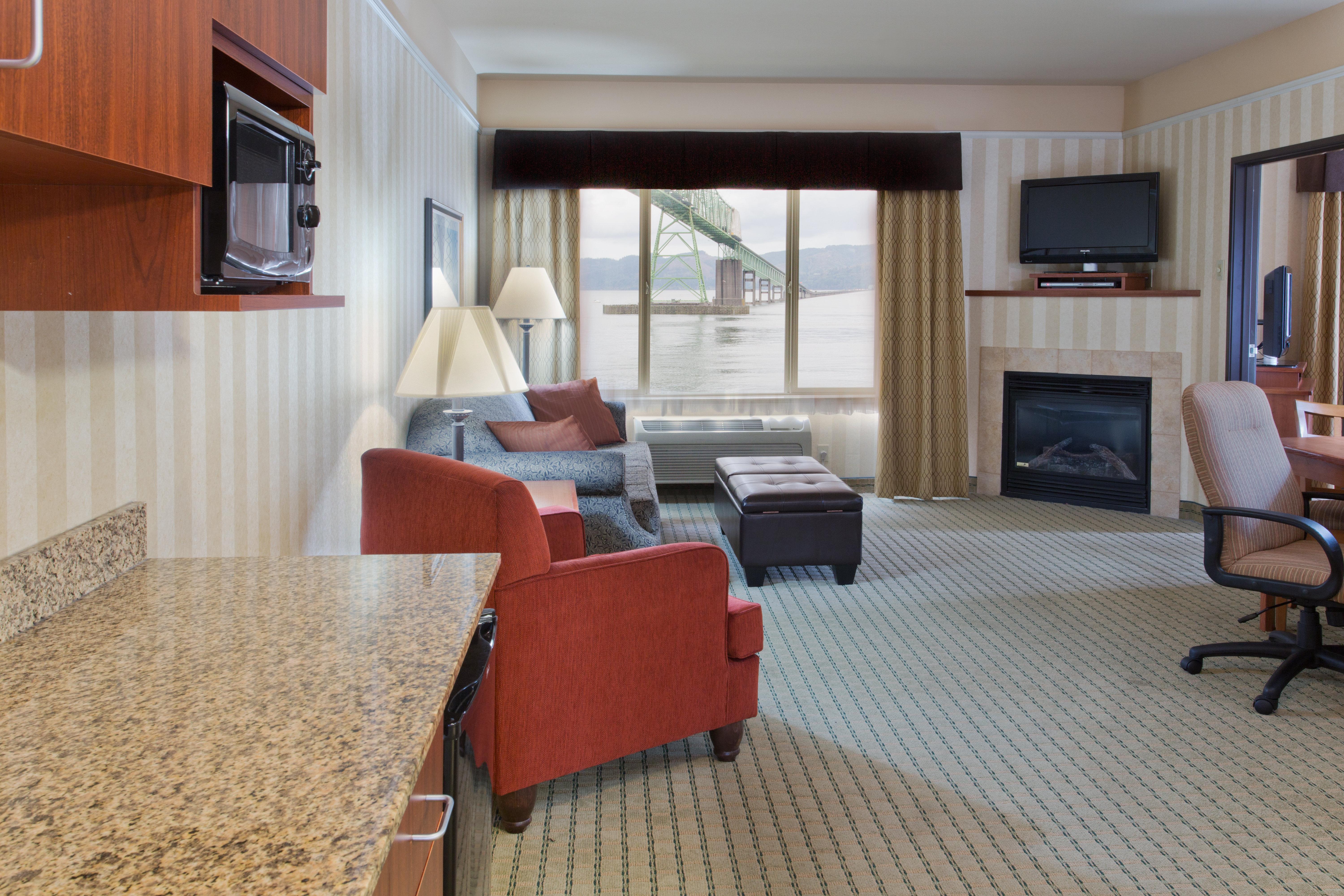 Express & By Ihg 2* Astoria