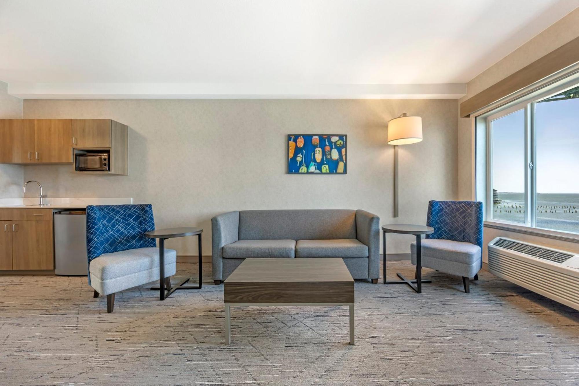 Hotel Express & By Ihg